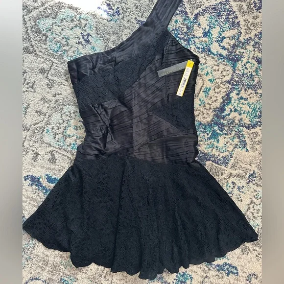 open lace back dress Alice and Olivia Anja One Shoulder Dress MSRP $495 – DGFOutlet main image 0